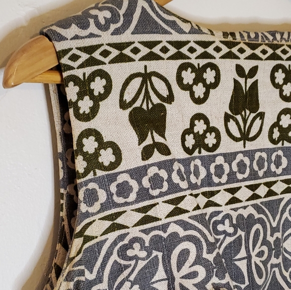 Tropical Escape Googie 60s Cream Sky and Forest Green Graphic Printed Dress - Picture 12 of 16